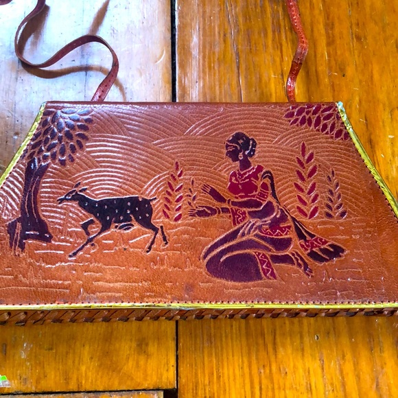 Capri 100% Genuine Leather Handmade Clutch - Picture 3 of 9